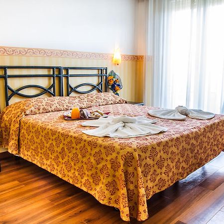 Hotel Consul - Family Hotel Riccione Oda fotoğraf
