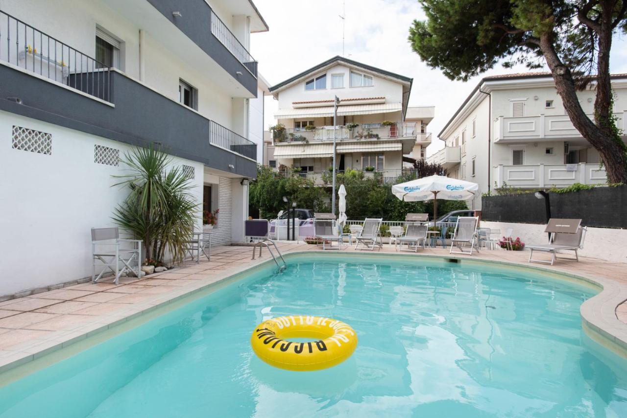 Hotel Consul - Family Hotel Riccione Dış mekan fotoğraf