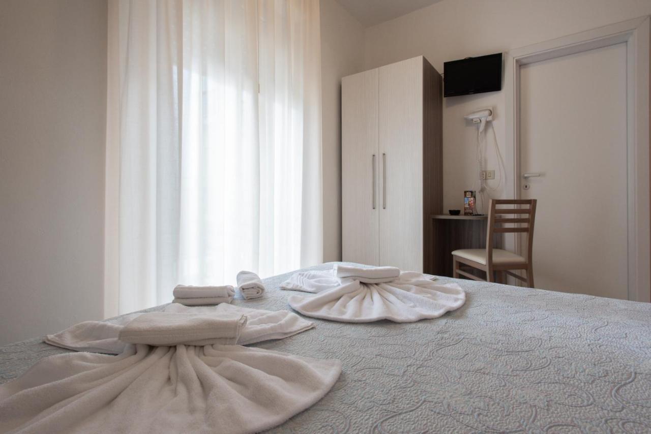 Hotel Consul - Family Hotel Riccione Dış mekan fotoğraf