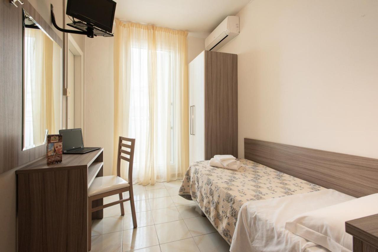 Hotel Consul - Family Hotel Riccione Dış mekan fotoğraf