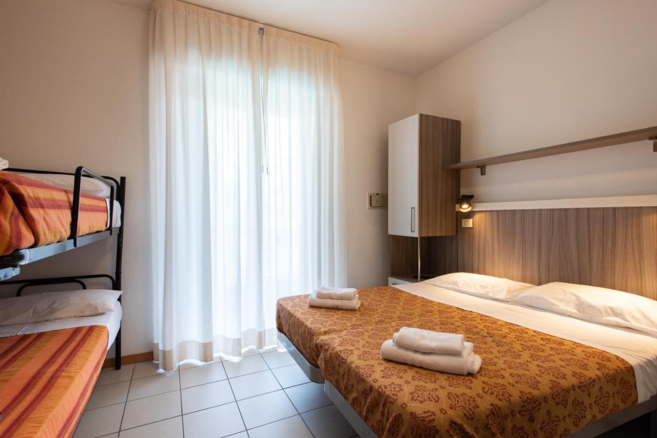 Hotel Consul - Family Hotel Riccione Dış mekan fotoğraf