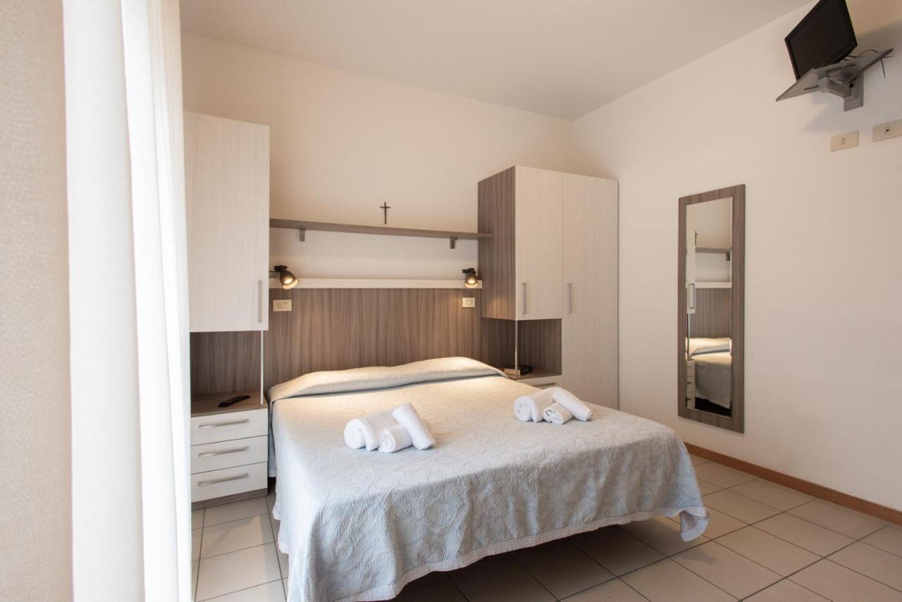 Hotel Consul - Family Hotel Riccione Dış mekan fotoğraf