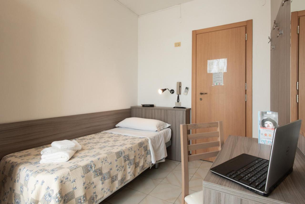 Hotel Consul - Family Hotel Riccione Dış mekan fotoğraf