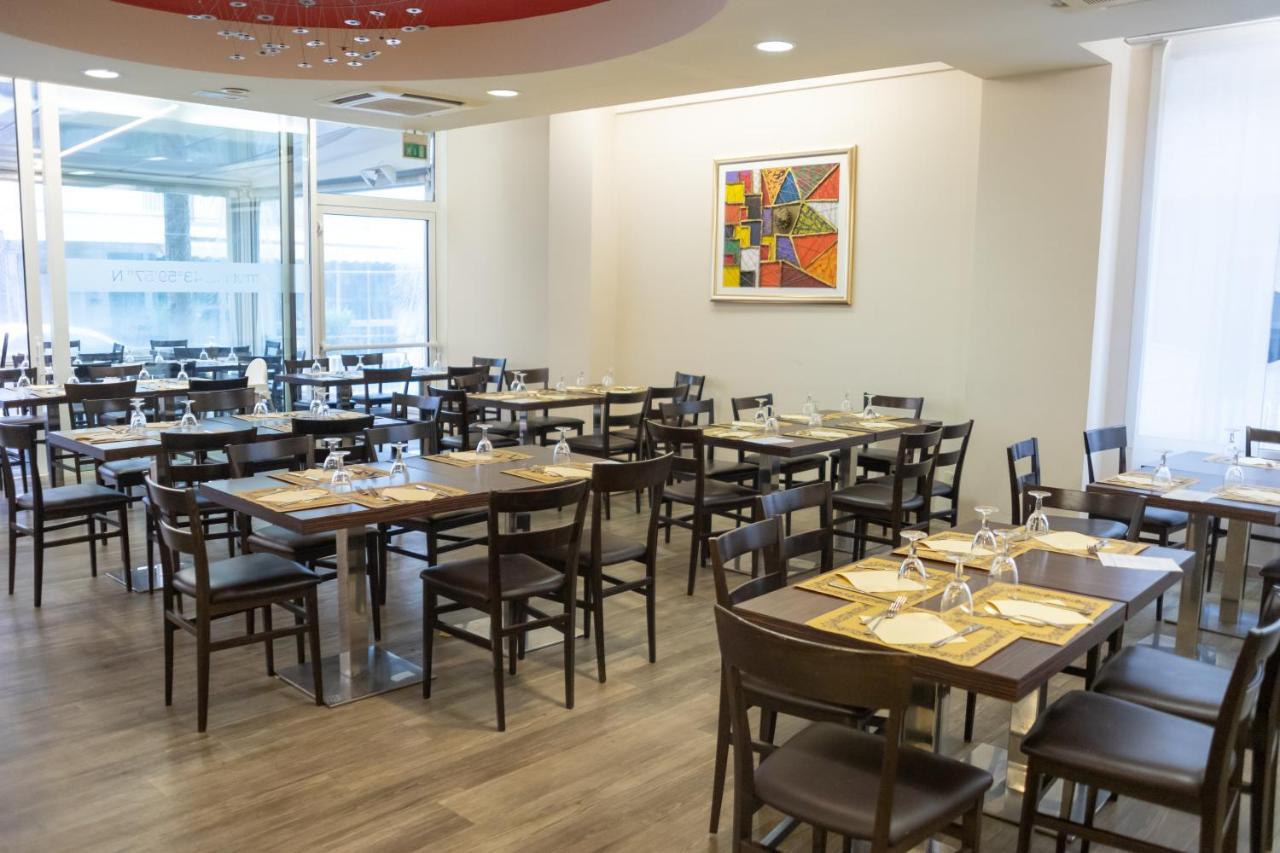 Hotel Consul - Family Hotel Riccione Dış mekan fotoğraf
