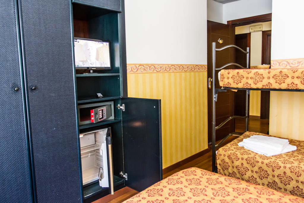 Hotel Consul - Family Hotel Riccione Oda fotoğraf