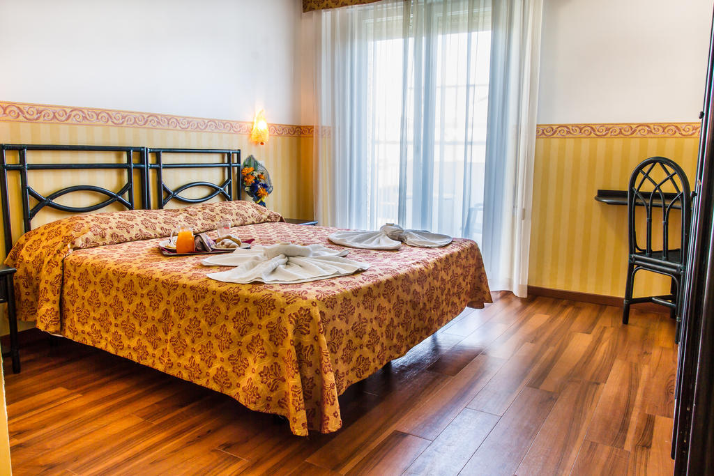 Hotel Consul - Family Hotel Riccione Oda fotoğraf